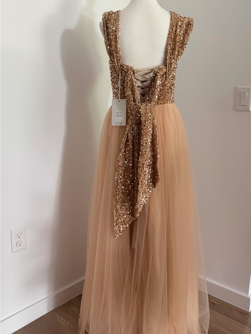 Sequin Bodice Tulle Gown in Champagne prom/ wedding/ quinceañera size S/M
